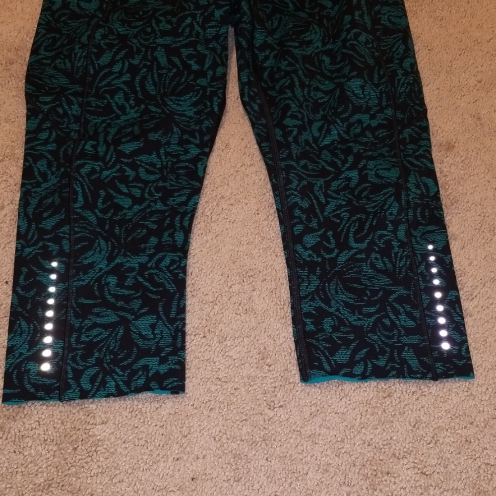 SOLD Lululemon fast free  viridian tight 19" sz10 - Picture 3 of 5